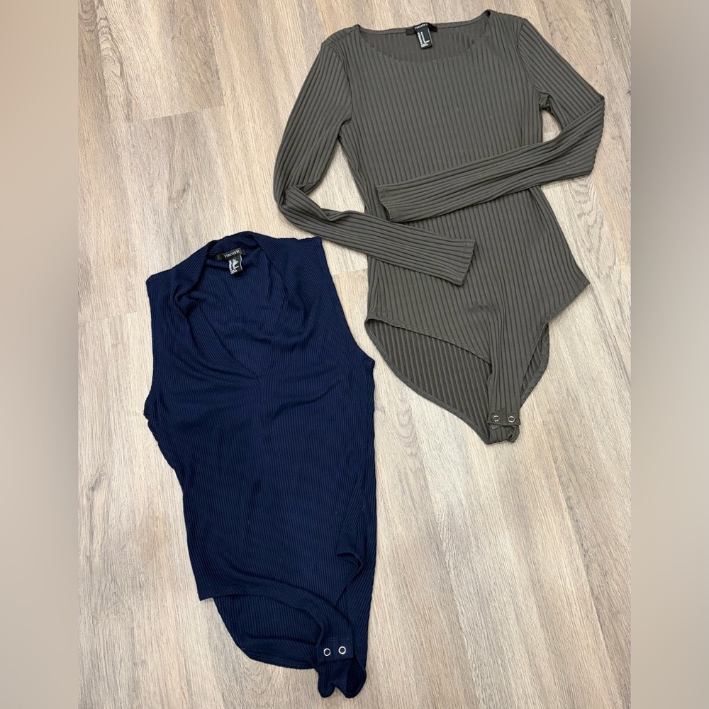 Forever 21 Navy Ribbed V-Neck Sleeveless Bodysuit LOT of 2